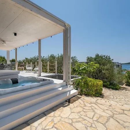 Nautilus Buqez Hébergement de vacances *